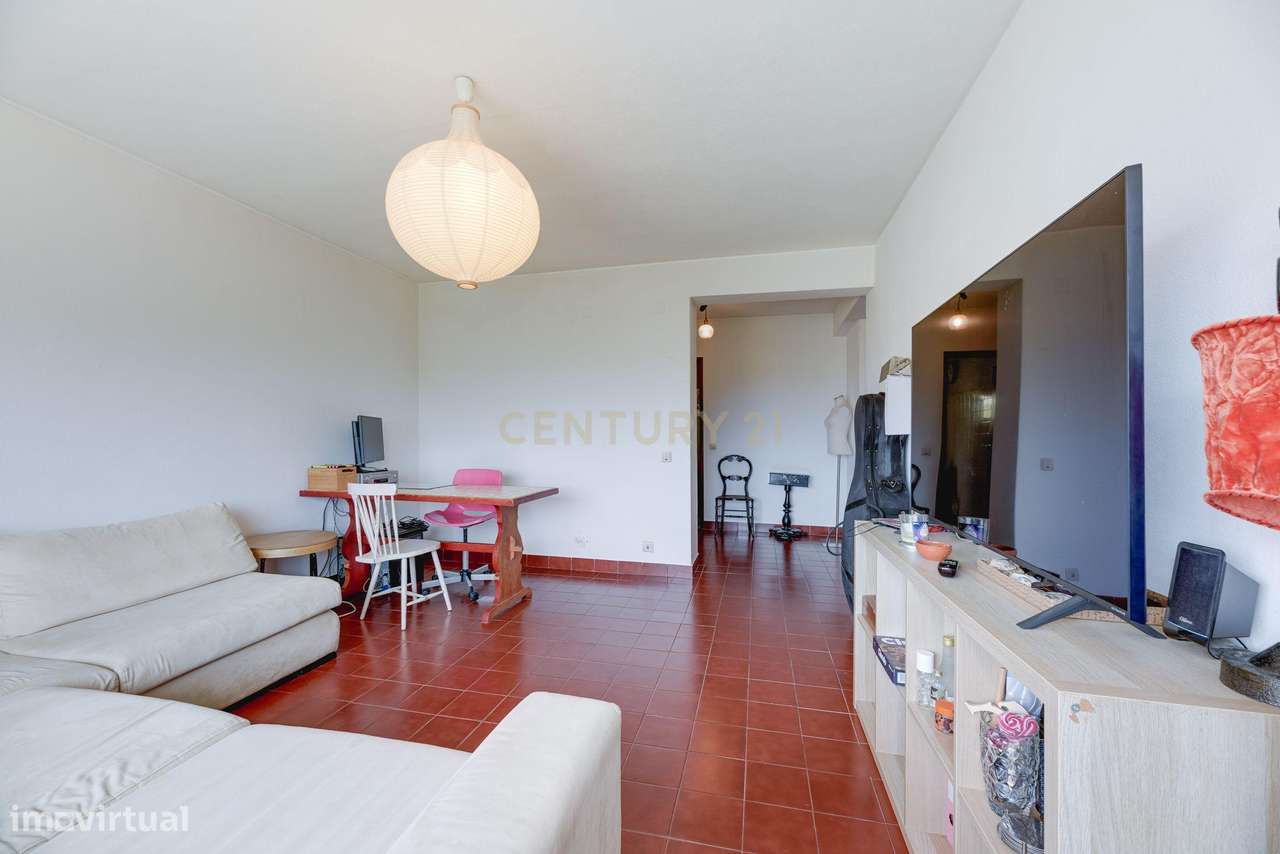 T2 em Queijas com vista deslumbrante! - Grande imagem: 2/23