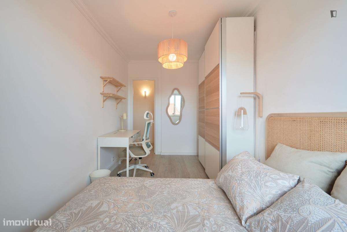Quarto - localizado em Estrela Lisbon - Grande imagem: 5/32