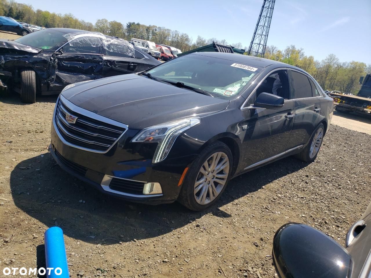 Cadillac XTS - 1