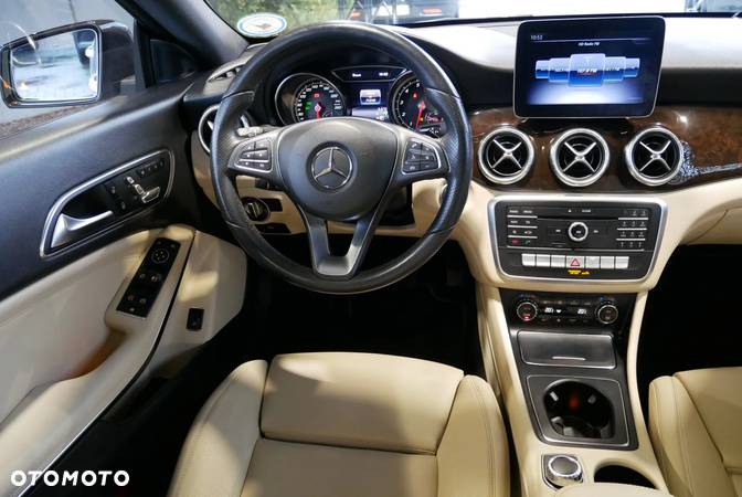 Mercedes-Benz CLA 250 7G-DCT AMG Line - 31