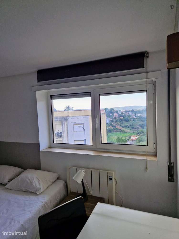 Quarto - localizado em Montes Claros Coimbra - Grande imagem: 5/21