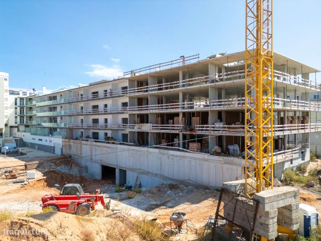 Apartamento T3 junto ao mercado- 200 mts da praia-55