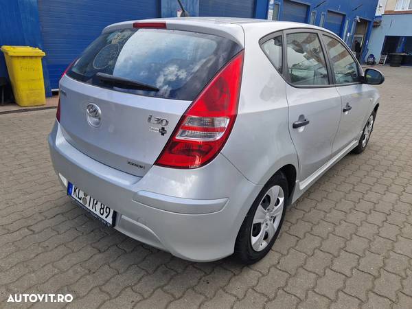 Hyundai I30 1.6 CRDi Comfort - 1