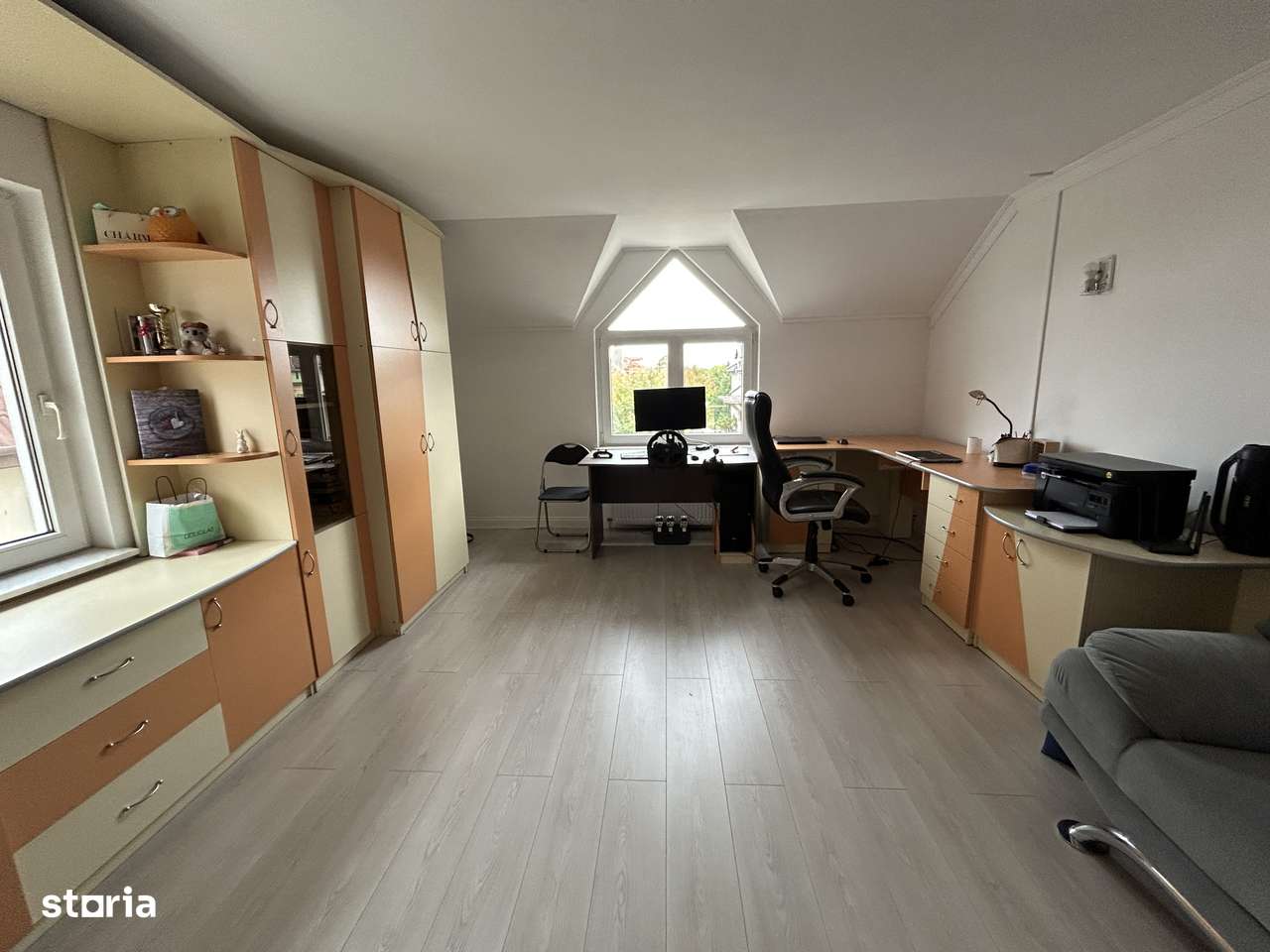 Vila moderna in Gradiste P+1, ST.670 mp. SC. 245 mp,totul  la cheie-9