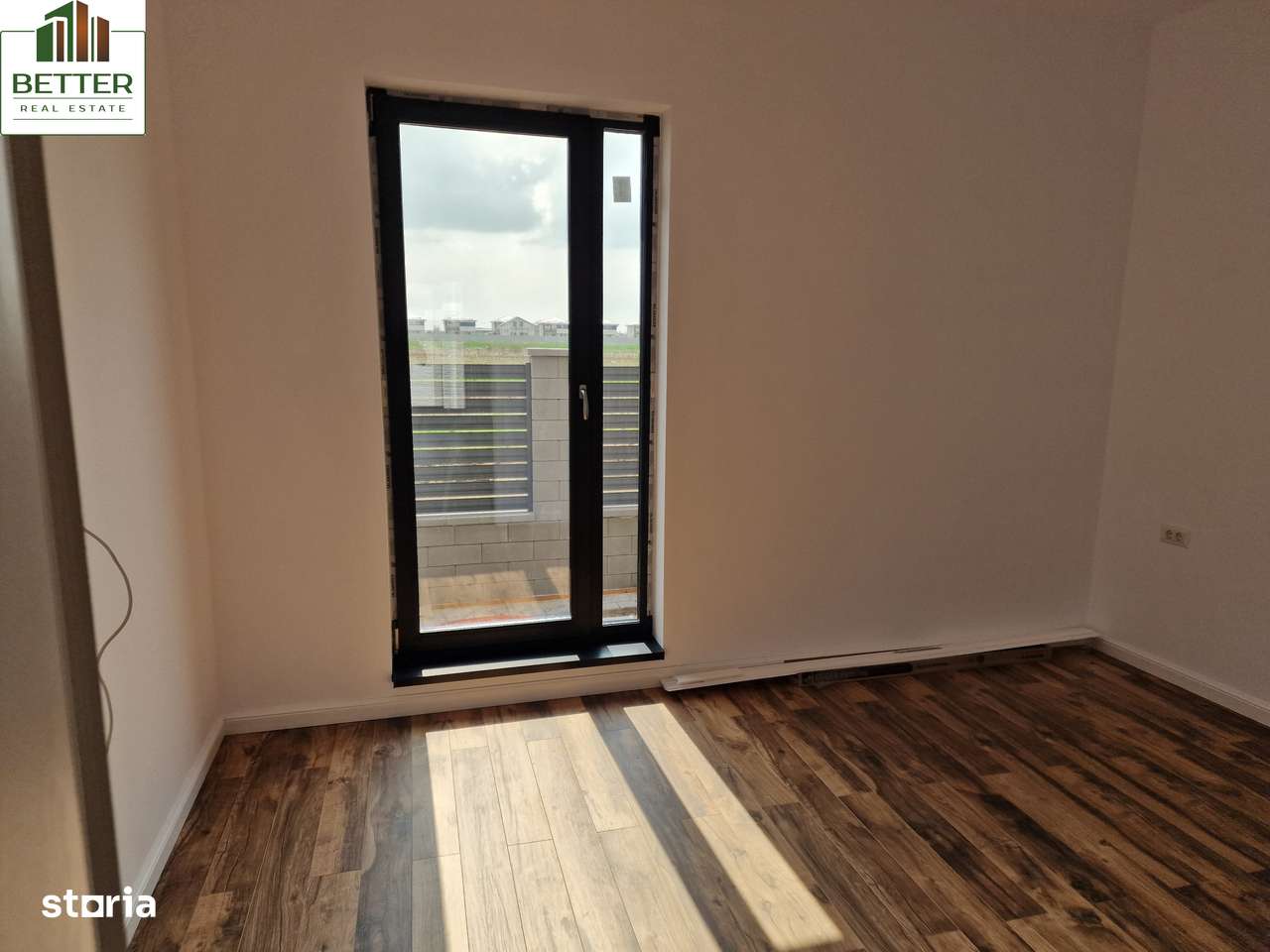 Casă individuală pe parter -Com. Berceni 4 camere – 145.000 € - 370 mp - Imagine principală: 3/16