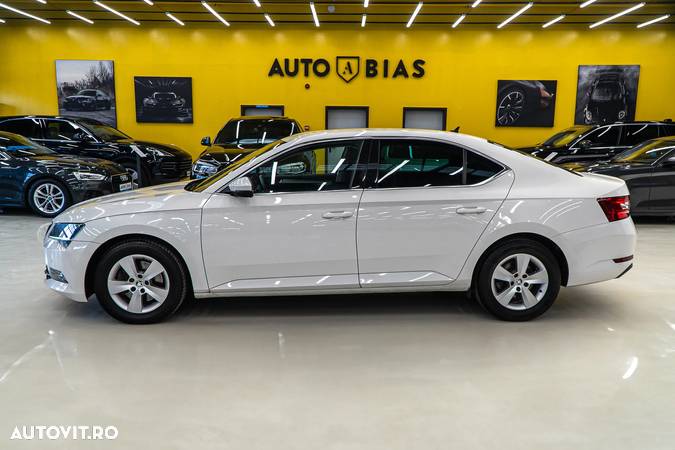 Skoda Superb 1.6 TDI Ambition - 17