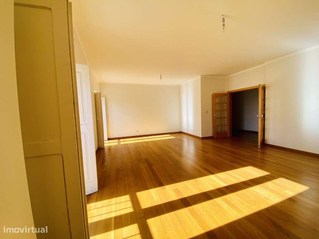 Excelente apartamento no centro histórico com elevador - Grande imagem: 3/30