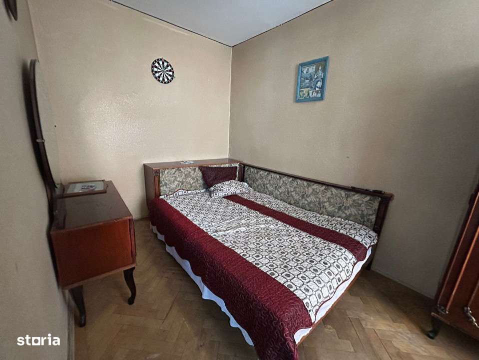 Apartament Craiovita 4/4 cu acoperiș, 45 mp - Imagine principală: 4/4