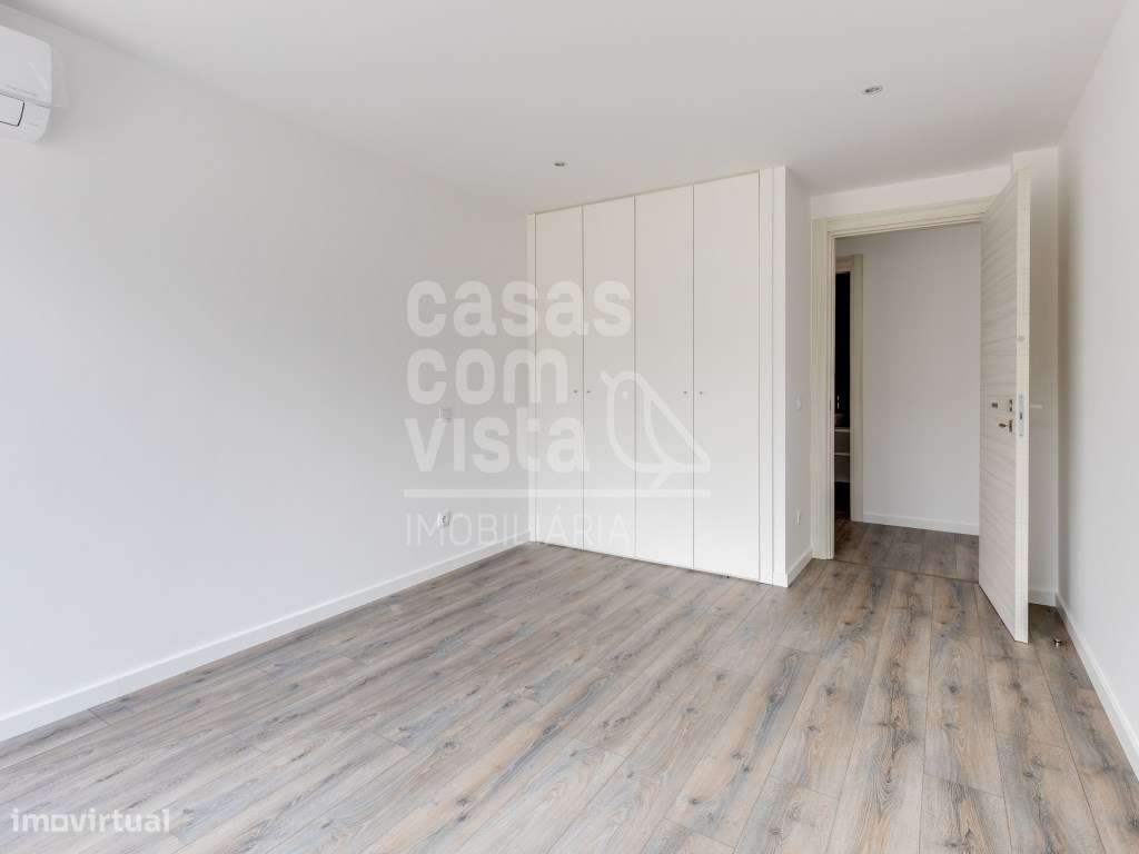 Apartamento T4 de arquitetura moderna junto da cidade, Pombal -Leiria-19