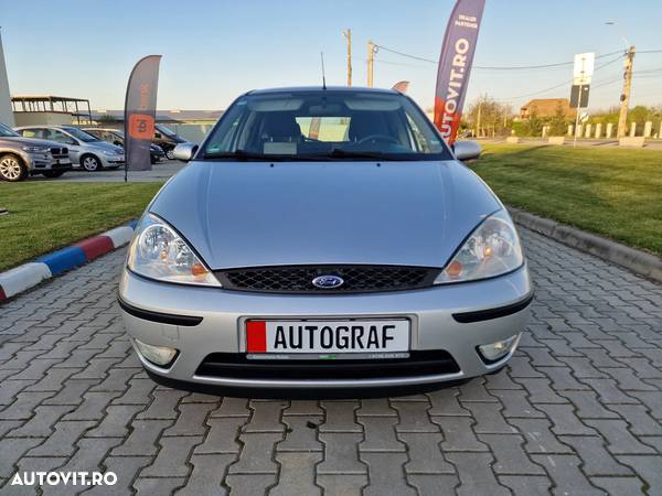 Ford Focus 1.6 16V Aut. Style+ - 10