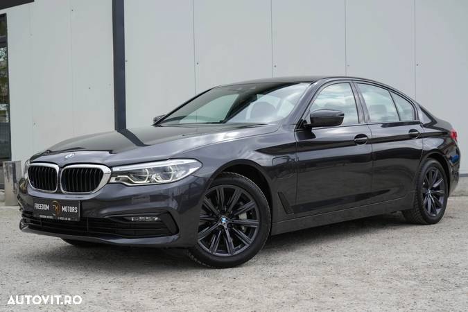 BMW Seria 5 530e Aut. Sport Line - 6