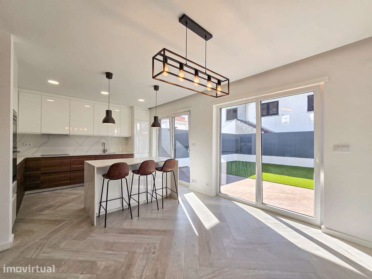 Moradia T3 nova perto da praia Lagoa de Albufeira Sesimbra-6