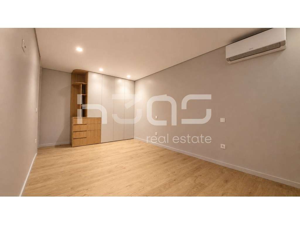 Apartamento T3 junto ao complexo de piscinas da Rodovia em Braga | ...-16