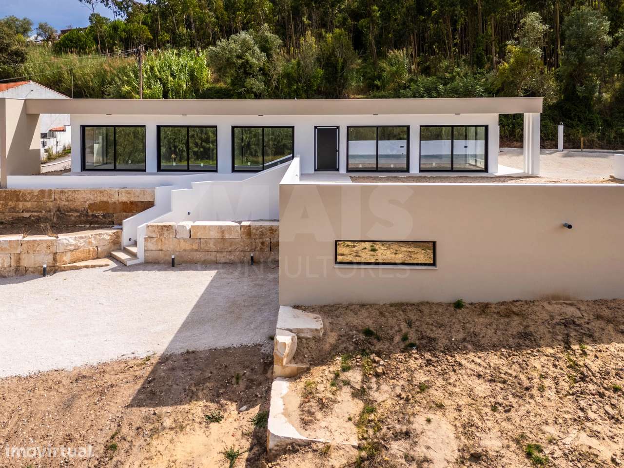 Moradia térrea T3 Moderna com Piscina e Jardim na Ribeira dos Amiais - Grande imagem: 5/46