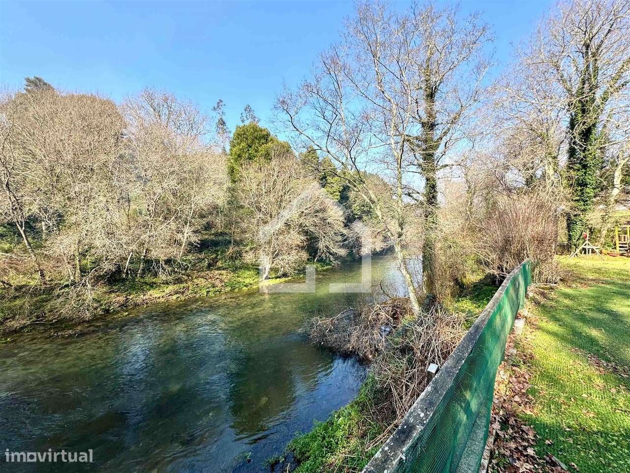 Quinta junto ao Rio Caima em Palmaz - Grande imagem: 2/24