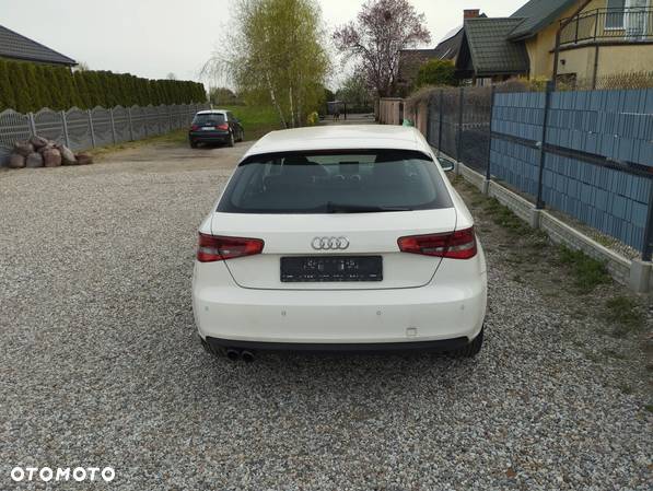 Audi A3 1.4 TFSI S line Sportpaket - 16