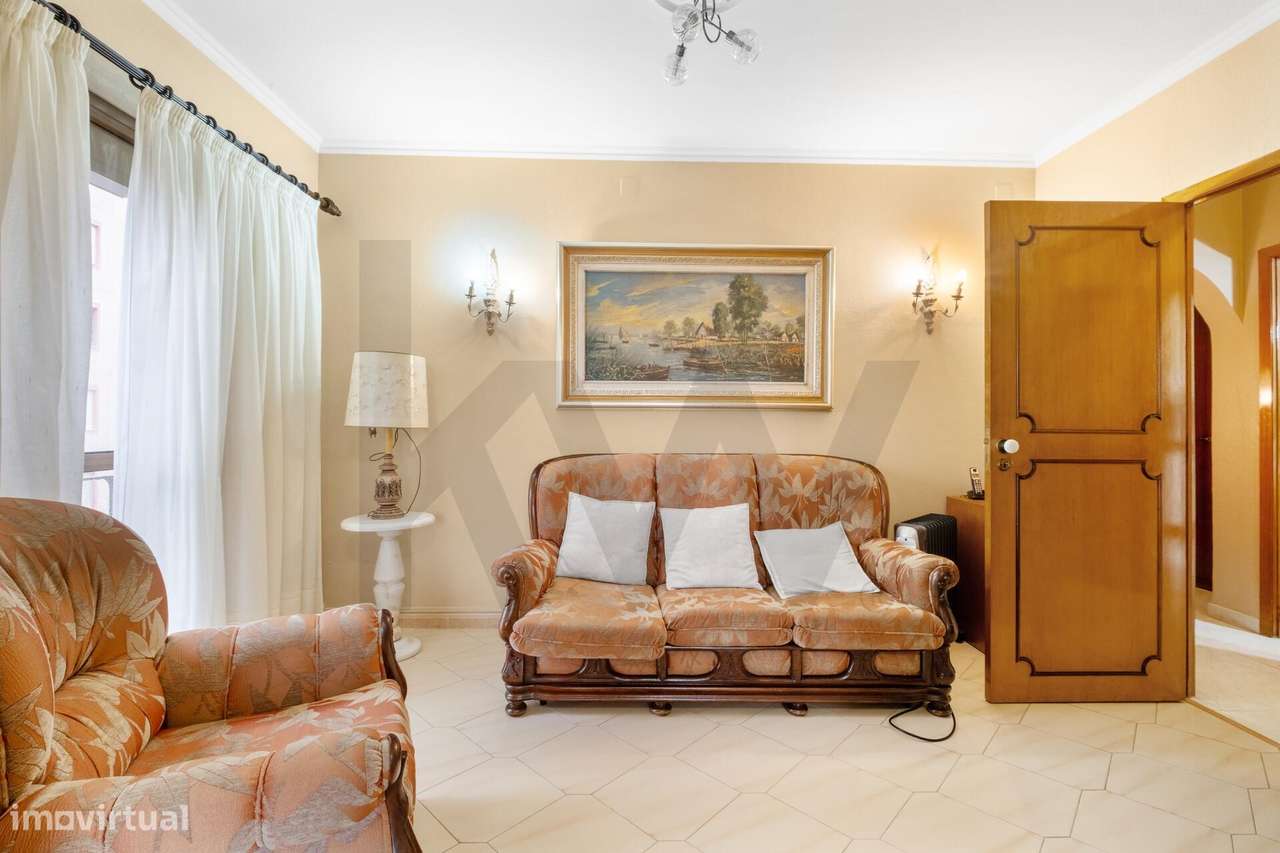 Apartamento T3 nos Olivais Norte – Localização TOP!-21