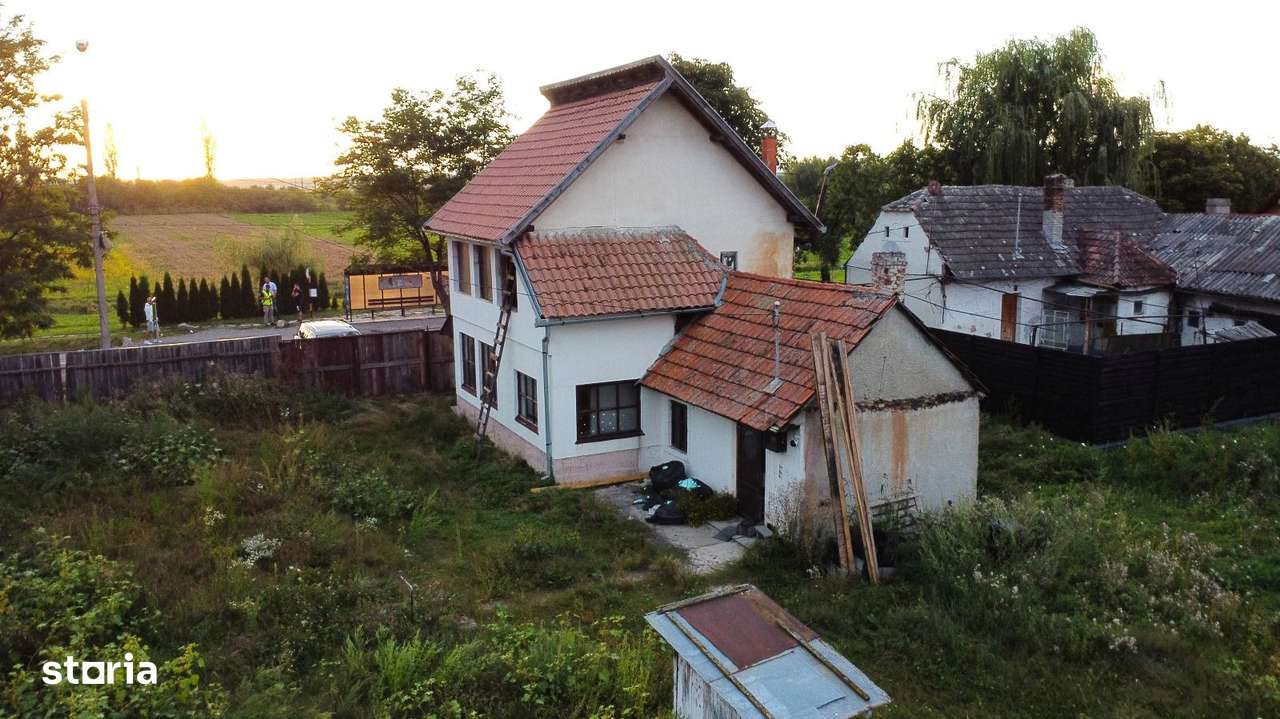 Casă unică în Prejmer, cu teren generos - Imagine principală: 3/11