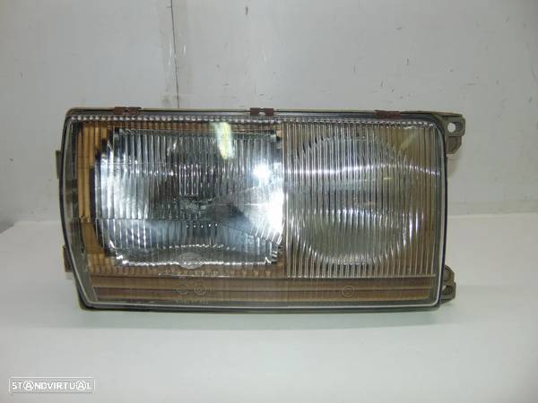 Mercedes W123 farol - 1