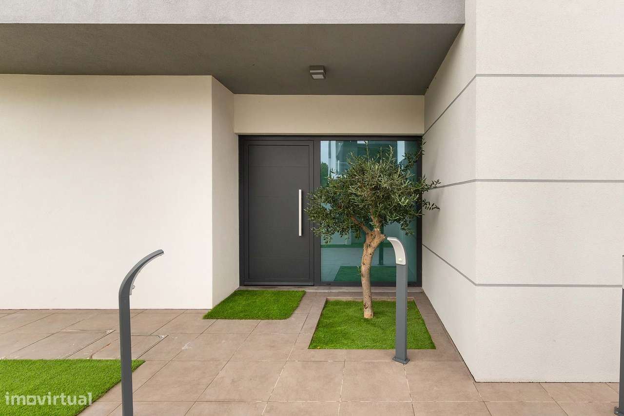 Moradia contemporânea isolada - Grande imagem: 2/54