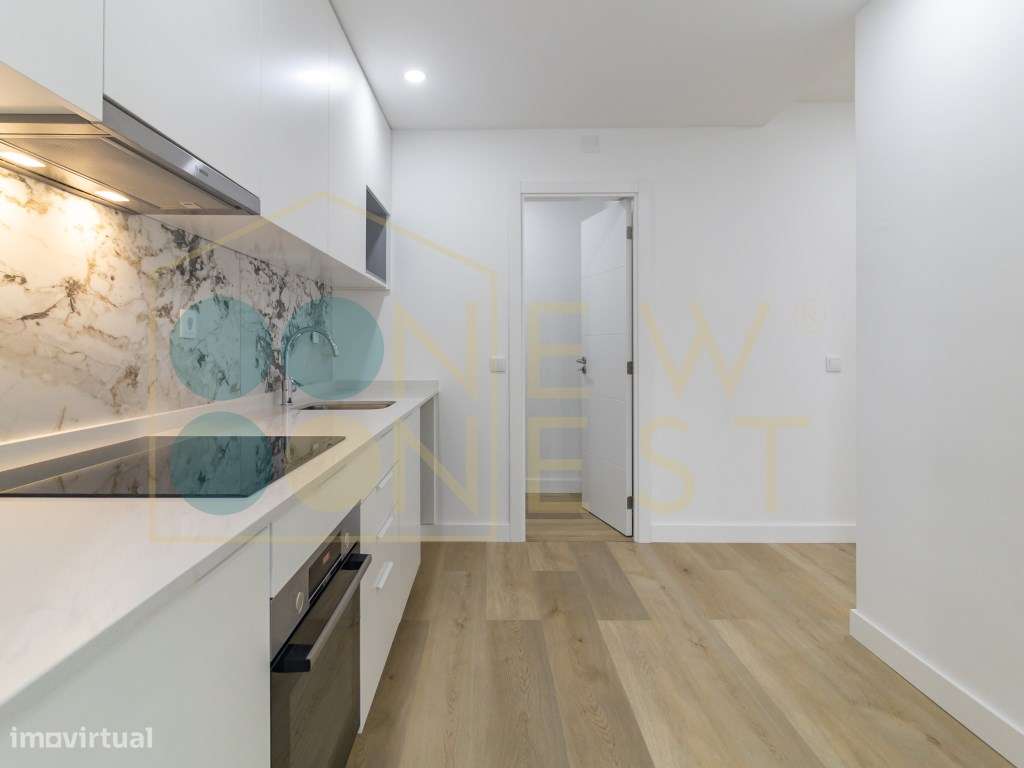 Apartamento T3 Remodelado com zona exterior comum junto ao parque e... - Grande imagem: 3/45