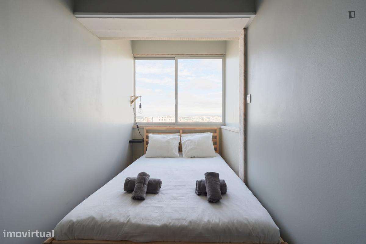 Quarto - localizado em Olaias Lisbon - Grande imagem: 5/24