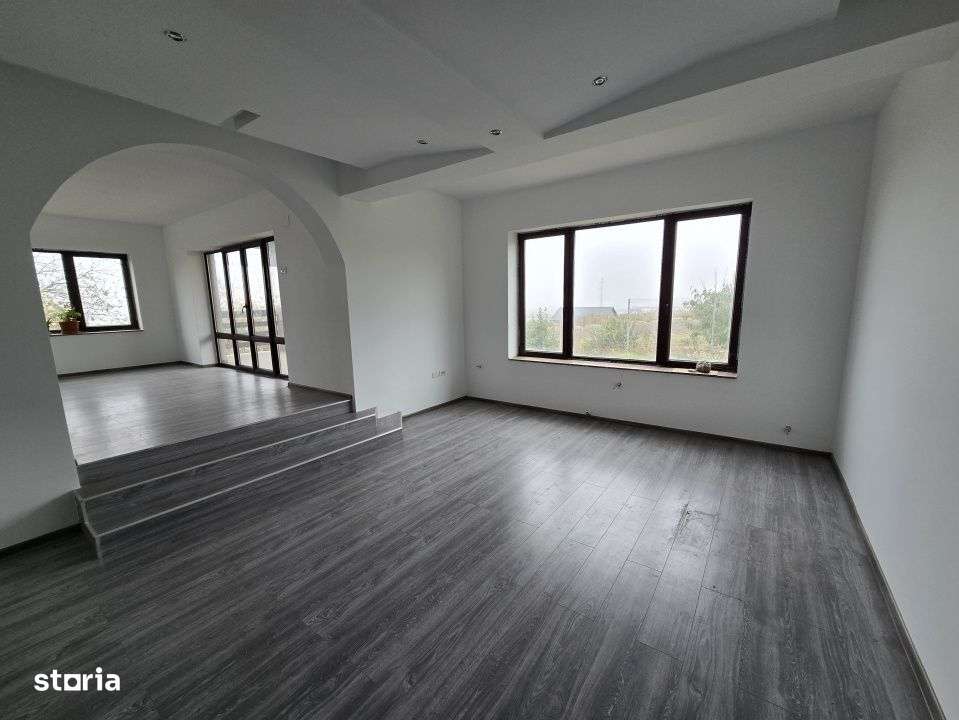 Vila Fantanele pretabila Azil Batrani - Imagine principală: 5/14