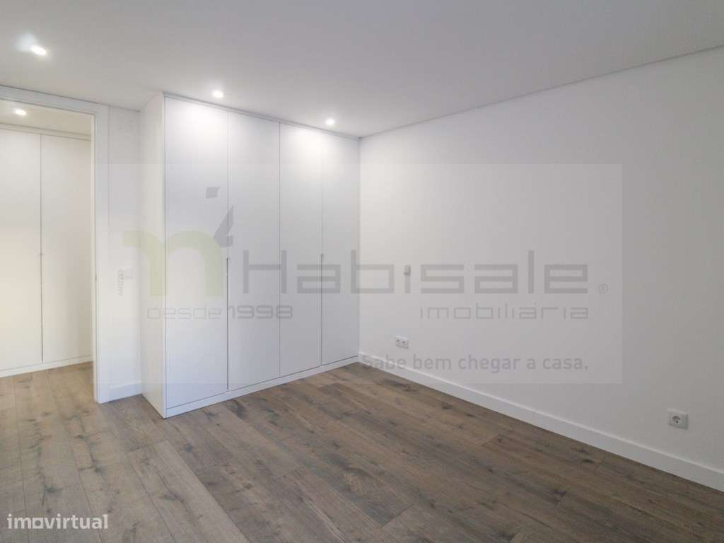 T3 com terraço perto da praia e universidade-18