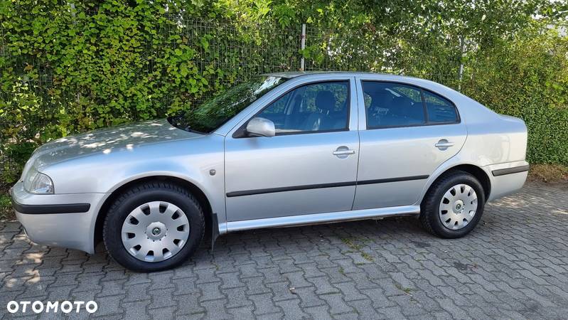 Skoda Octavia 1.8T Tour Classic - 25