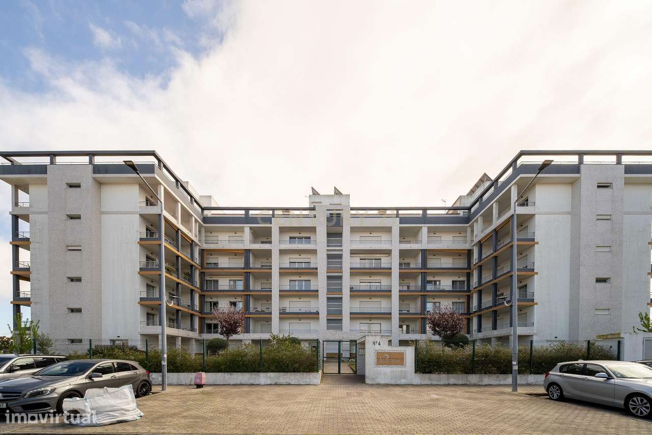 Apartamento T2 Duplex com terraço em condomínio privado-53