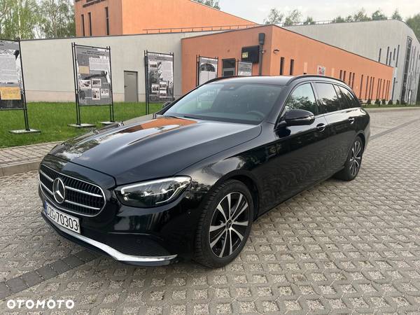 Mercedes-Benz Klasa E 220 d T 9G-TRONIC - 3