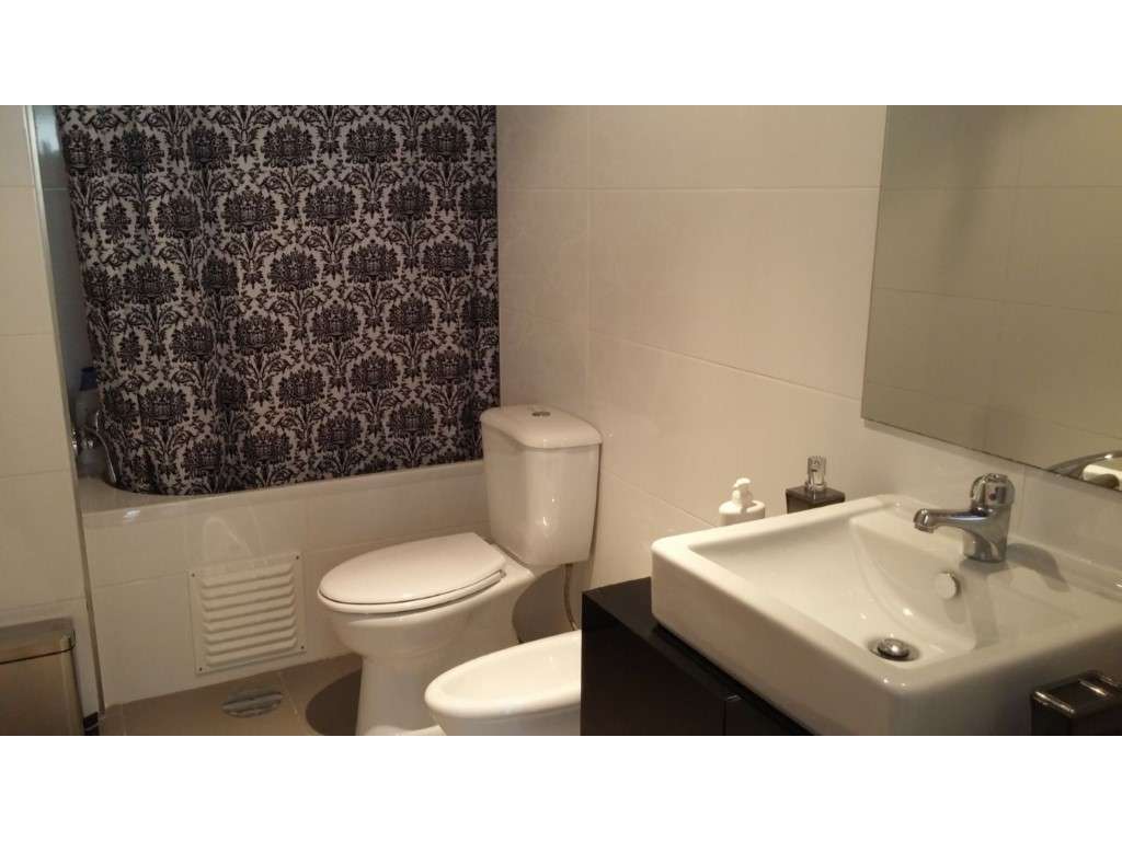 Apartamento T 2, 2 wcs, 6 Pessoas Condomínio fechado a 5 minutos a ...-17