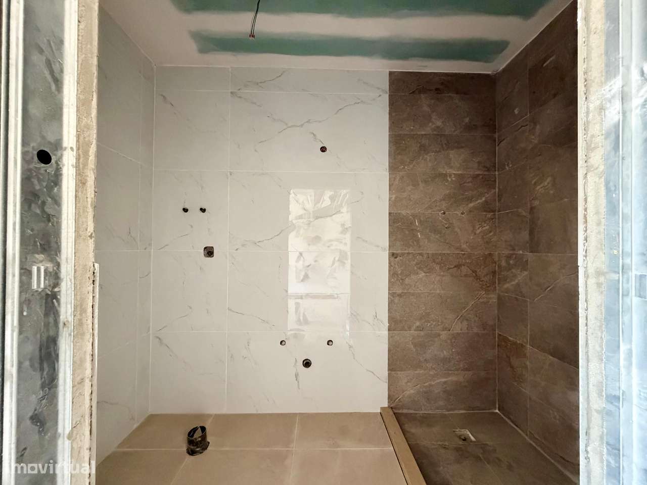Moradia V4 nova c/ Jacuzzi e vista campo, Montijo-11