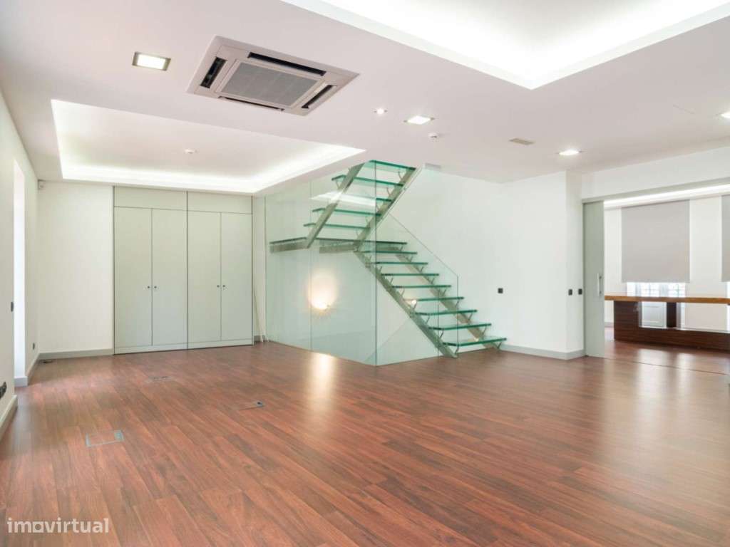 Prédio de escritórios com 493 m2 na Graça, Lisboa - Grande imagem: 5/23