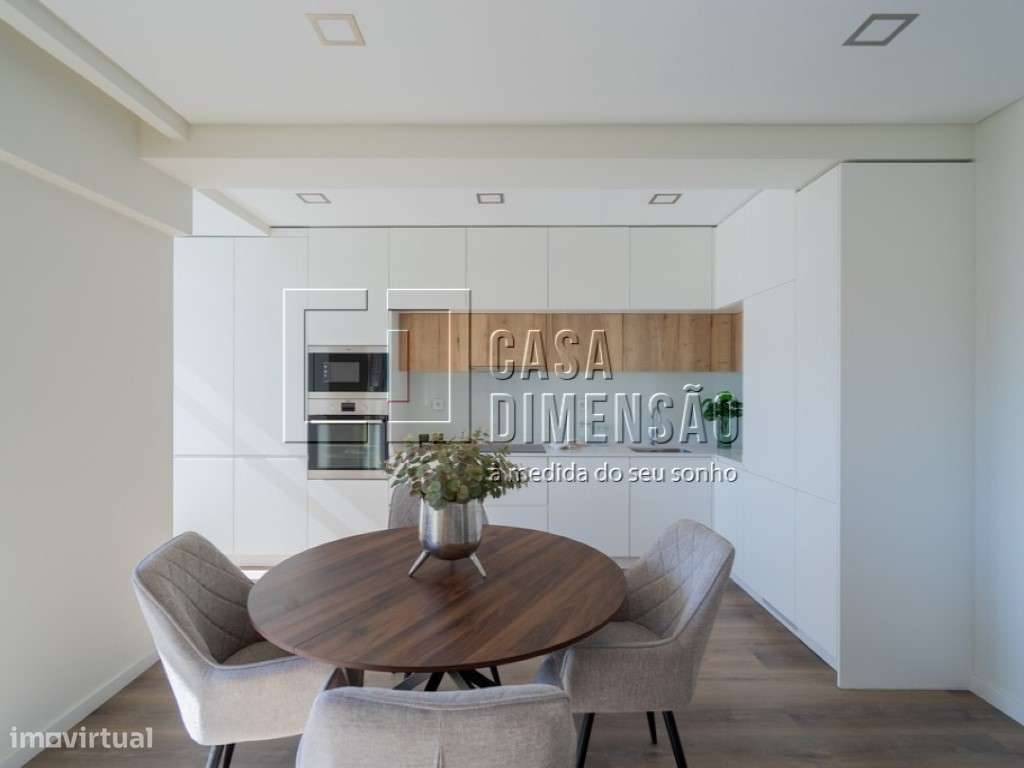 Apartamento T3 com Varanda em Benfica - Totalmente Mobilado e Pront...-23