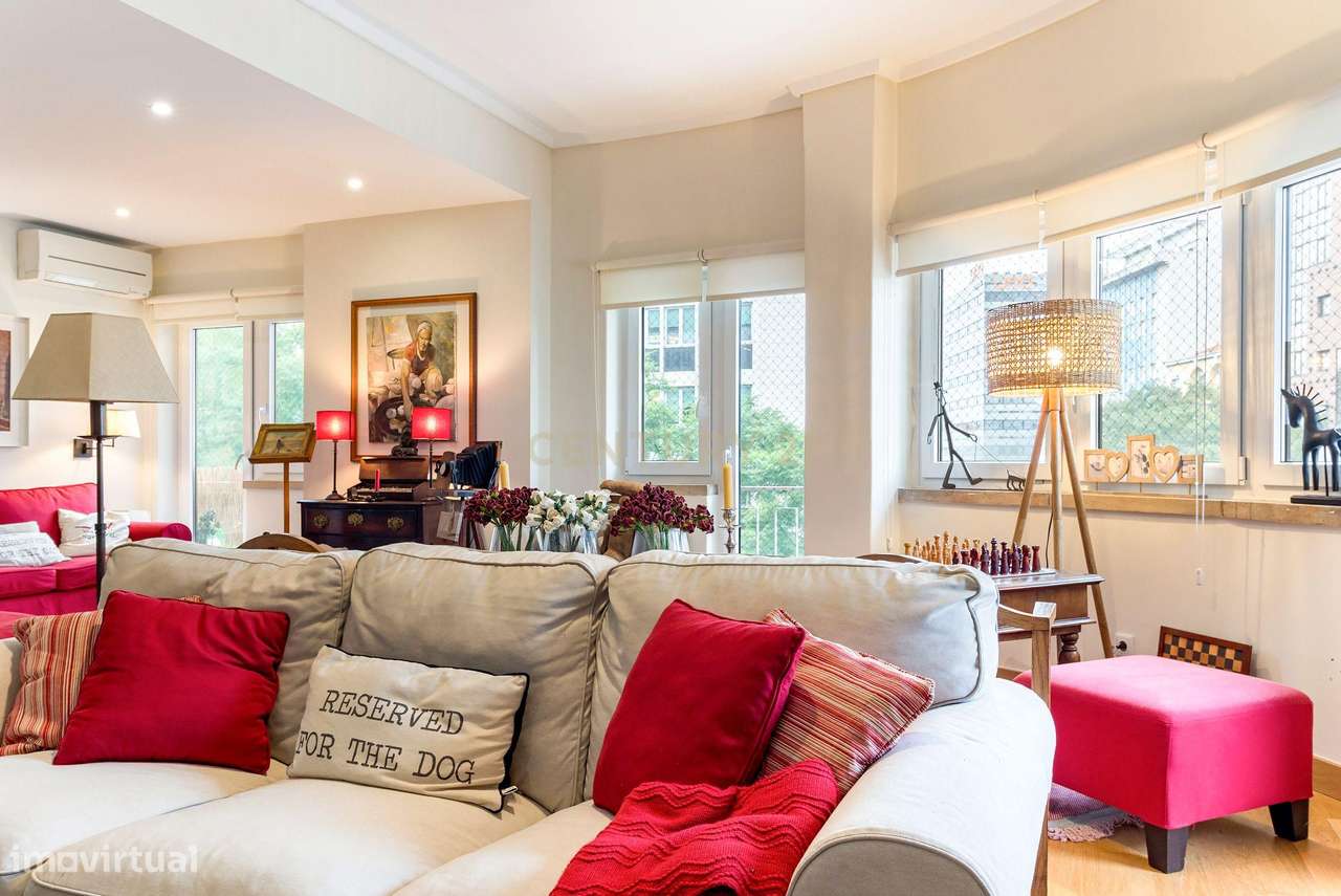 Extraordinário apartamento T3+2 renovado, nas Avenidas Novas, Lisboa. - Grande imagem: 5/33