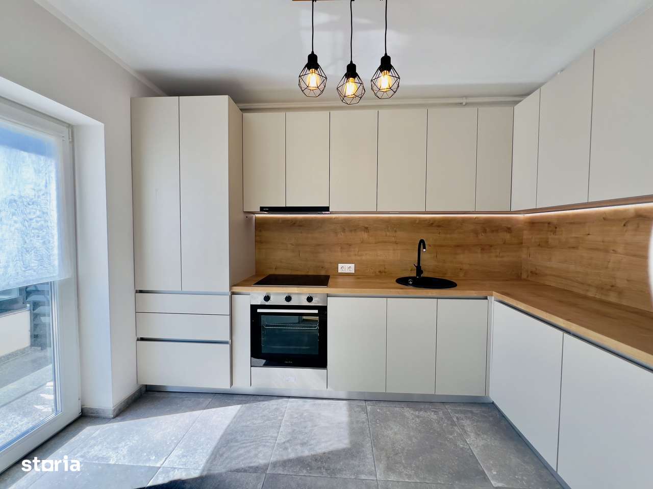 Penthouse 4 camere - 95 mp, mobilat+utilat, loc parcare - Cristian - Imagine principală: 5/11