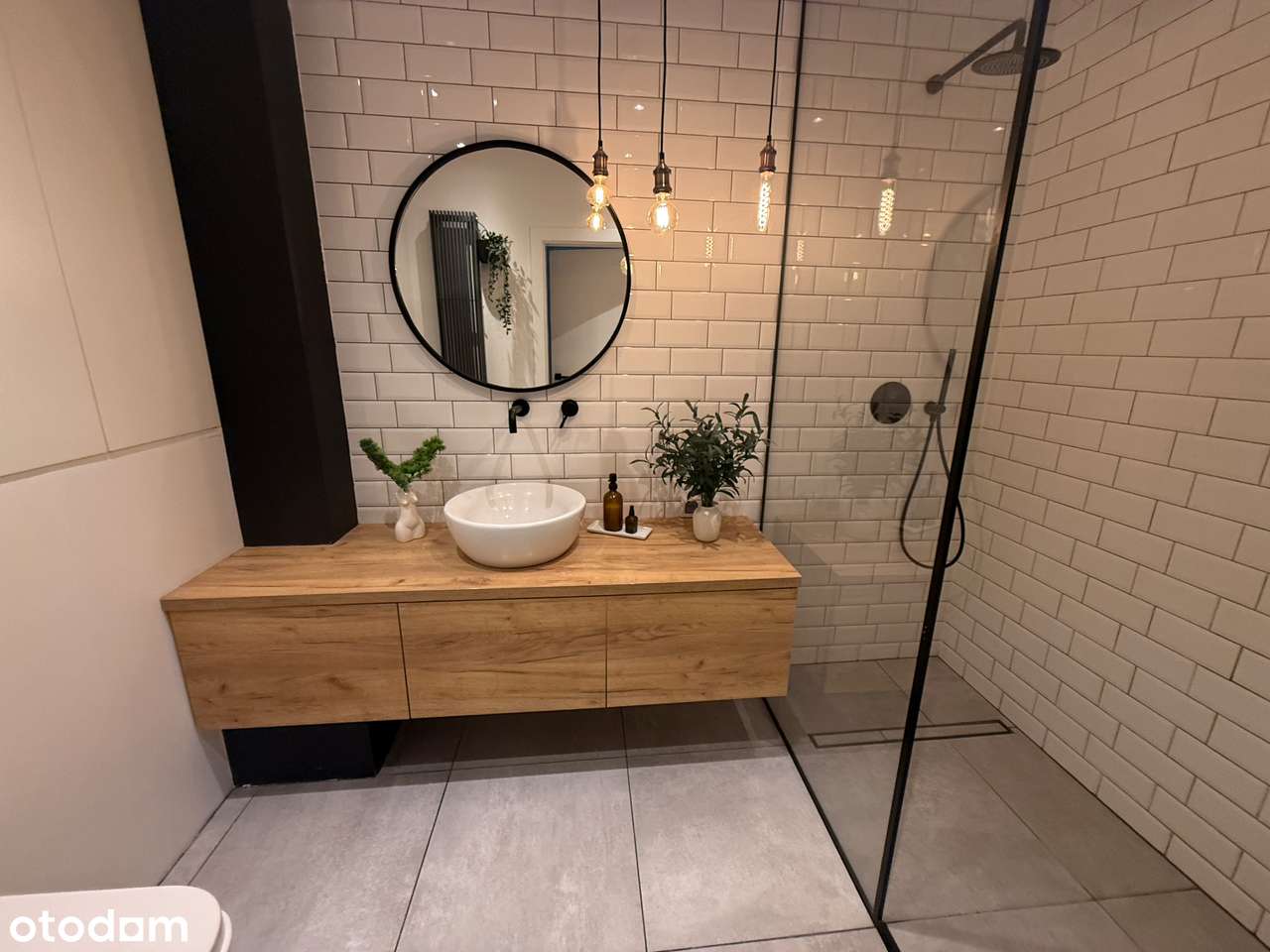 Nowoczesny dom z fotowoltaiką na starych zasadach i klimatyzacją - Pełny obrazek: 4/18