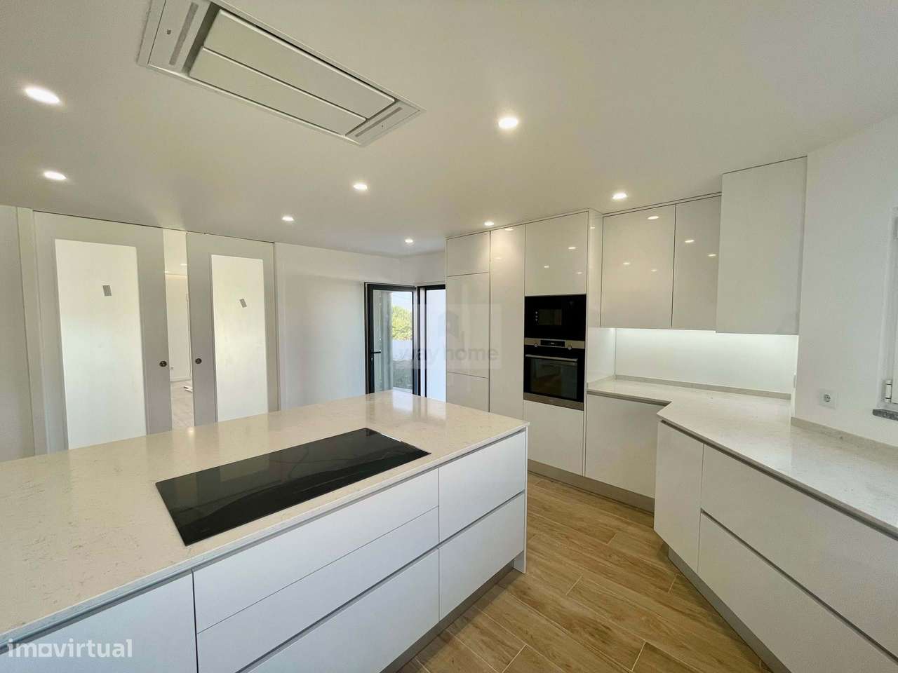 Moradia nova T6 na Ventosa - Torres Vedras-5