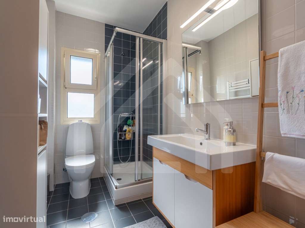 Apartamento T3 | Com aproveitamento de sótão | Alqueves-11