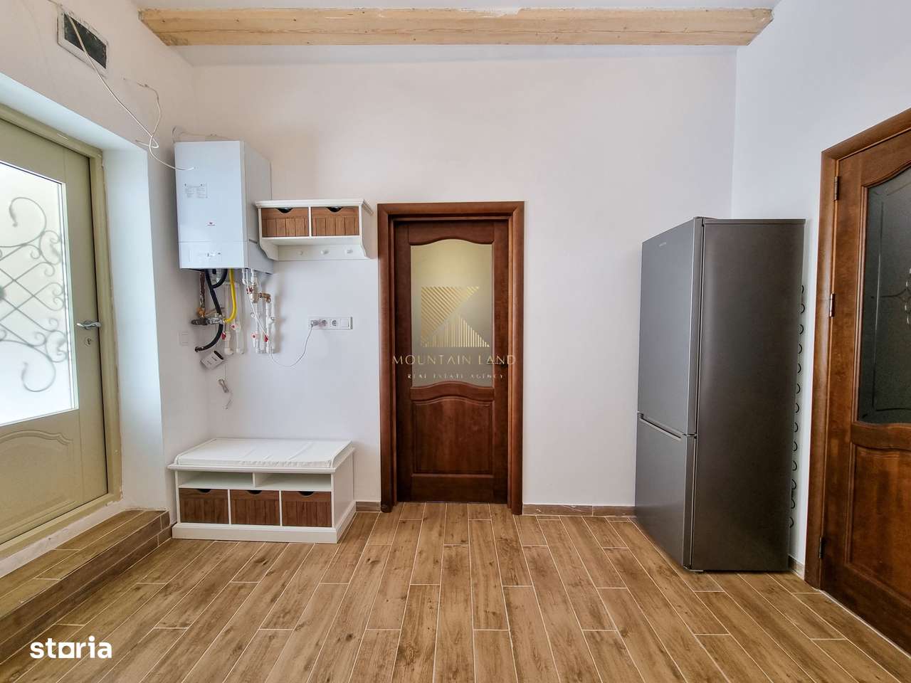 Casă individuală complet renovată, situată în centrul istoric al Brașo-5