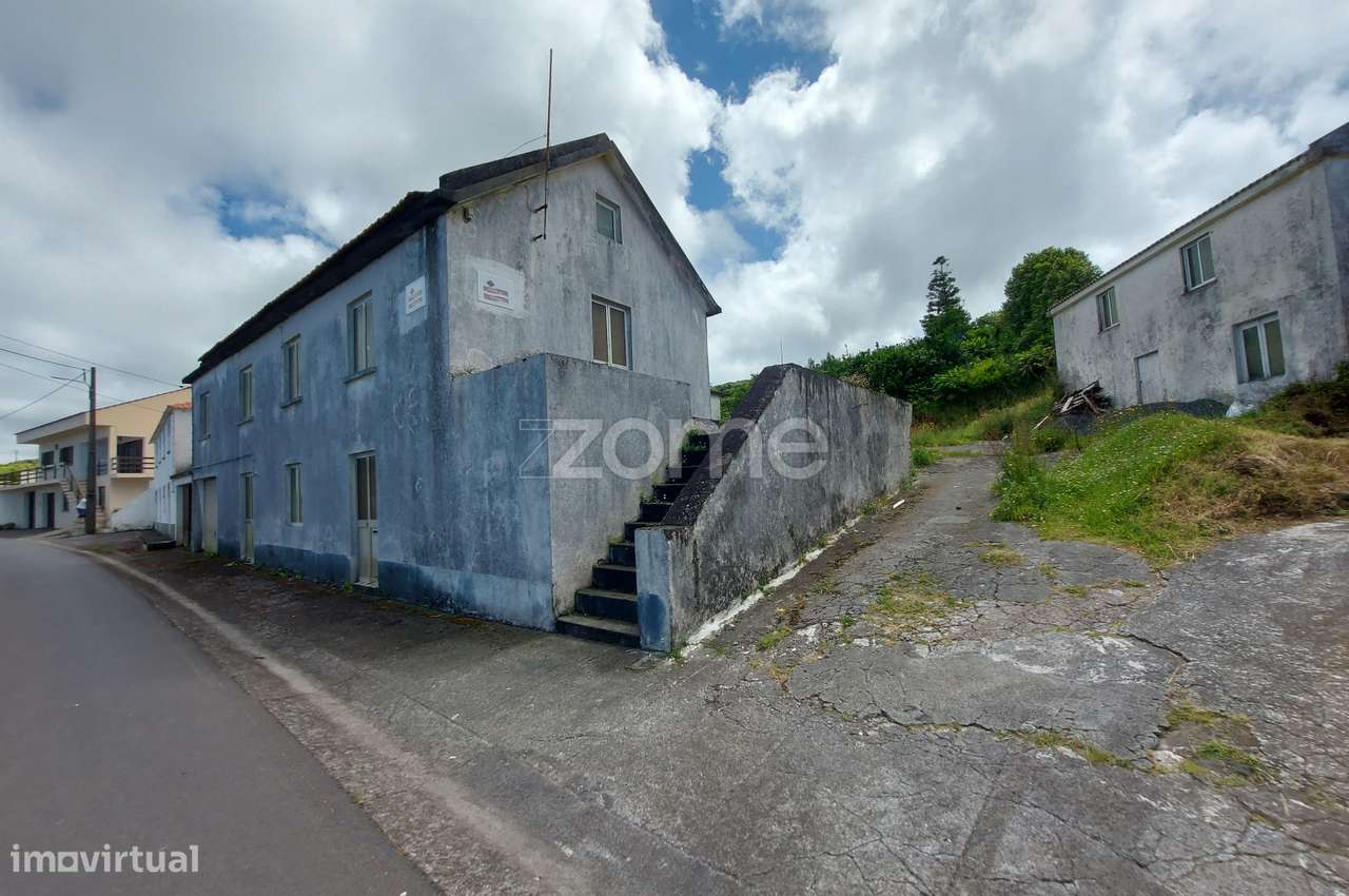 Moradia com terreno em Santo António, ilha de São Jorge - Grande imagem: 4/17