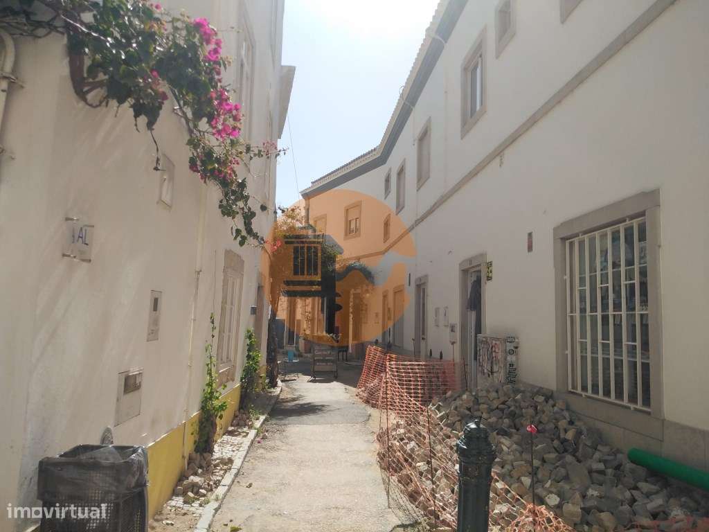 Prédio para reconstrução em pleno centro histórico de Tavira. - Grande imagem: 5/42