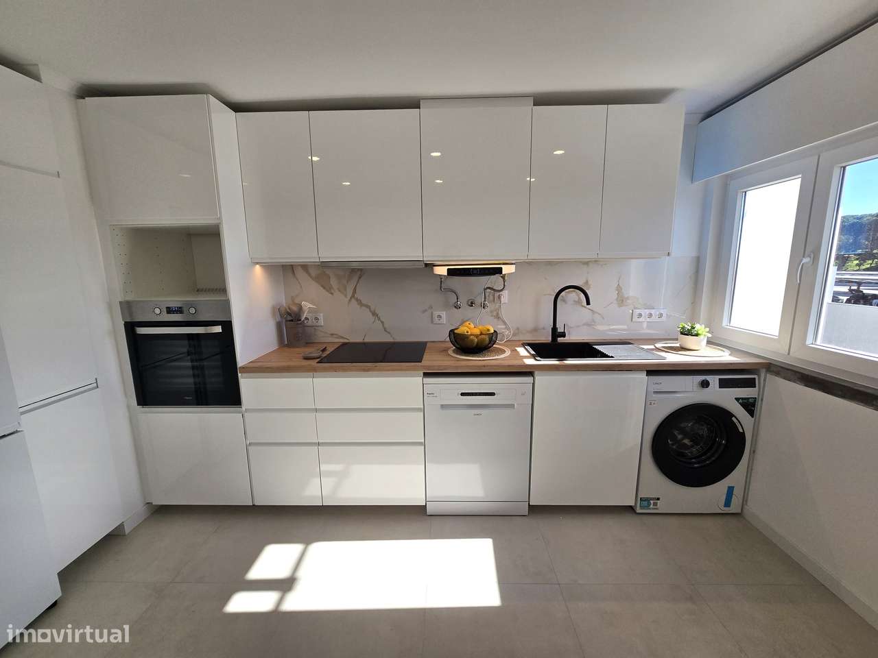 Magnifico Apartamento T2 Totalmente Renovado na Tapada das Mercês - Grande imagem: 4/39