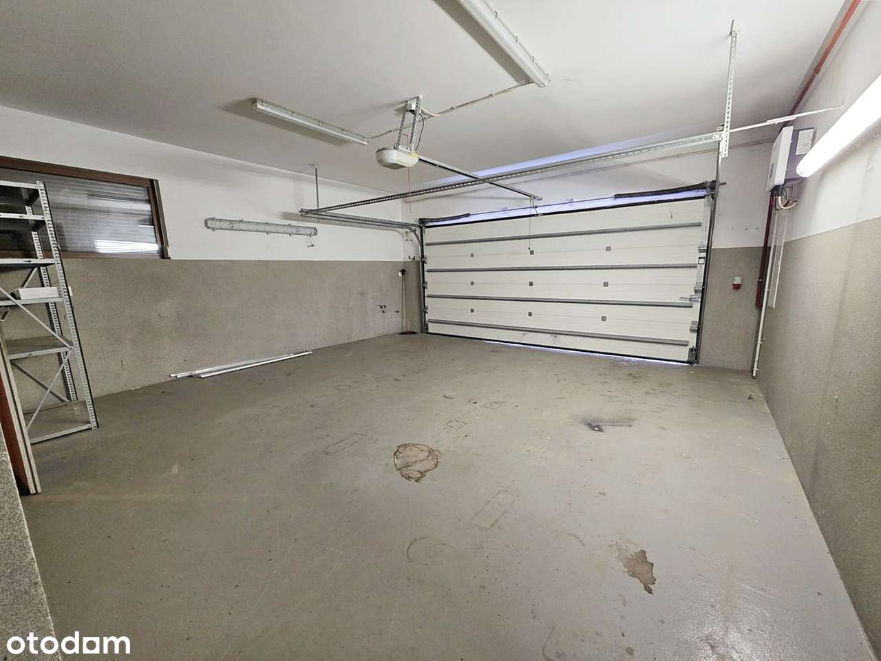 Nowoczesny, parterowy z poddaszem użytkowym, garaż dwustanowiskowy.-16