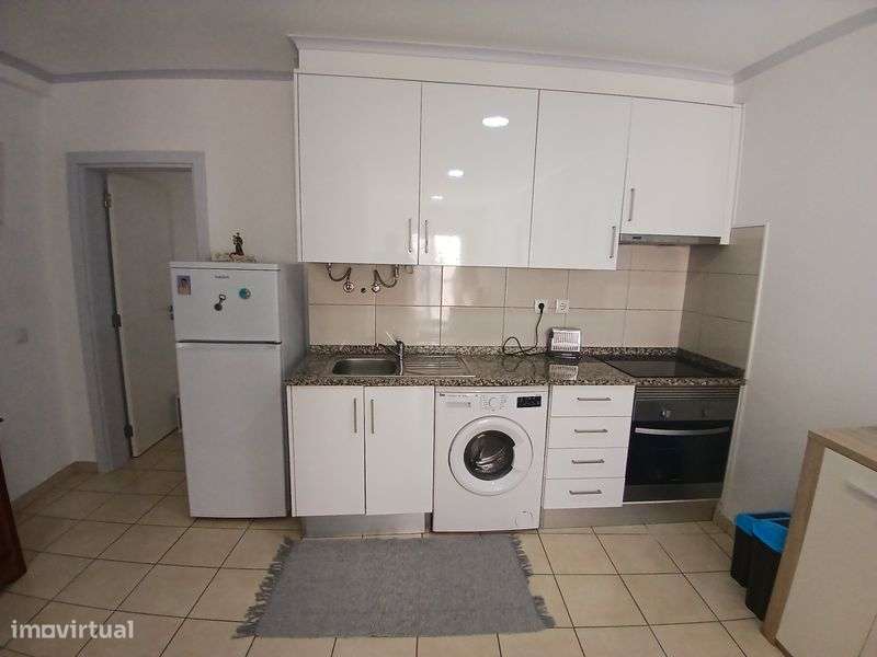 Comercio e apartamento T-2 - Grande imagem: 3/12