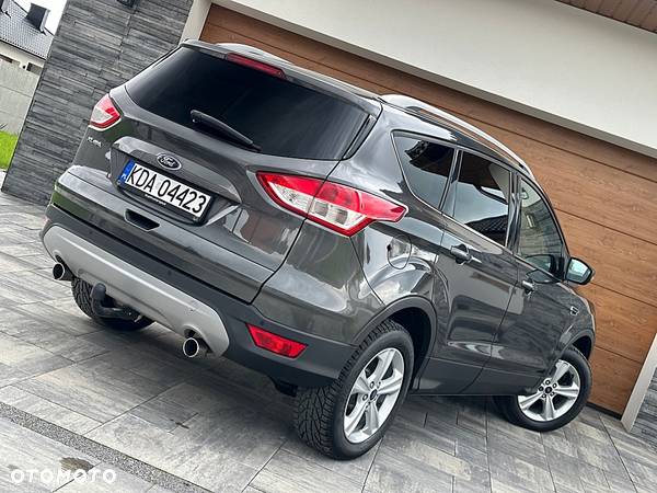 Ford Kuga 2.0 TDCi 2x4 Trend - 4