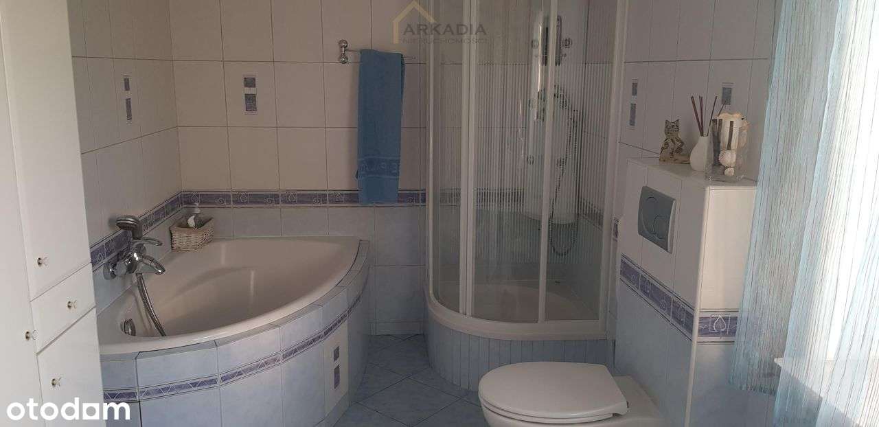 Elegancka podmiejska willa! z pompą ciepła!-13