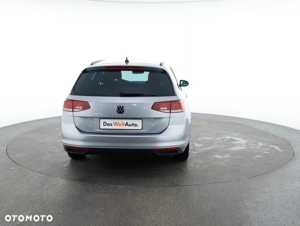 Volkswagen Passat 2.0 TDI EVO Business DSG - 11