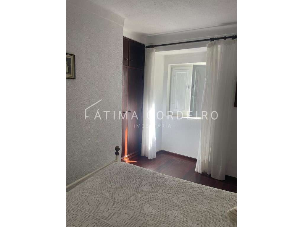 Excelente Moradia T2 no Centro Histórico de Santarém-15